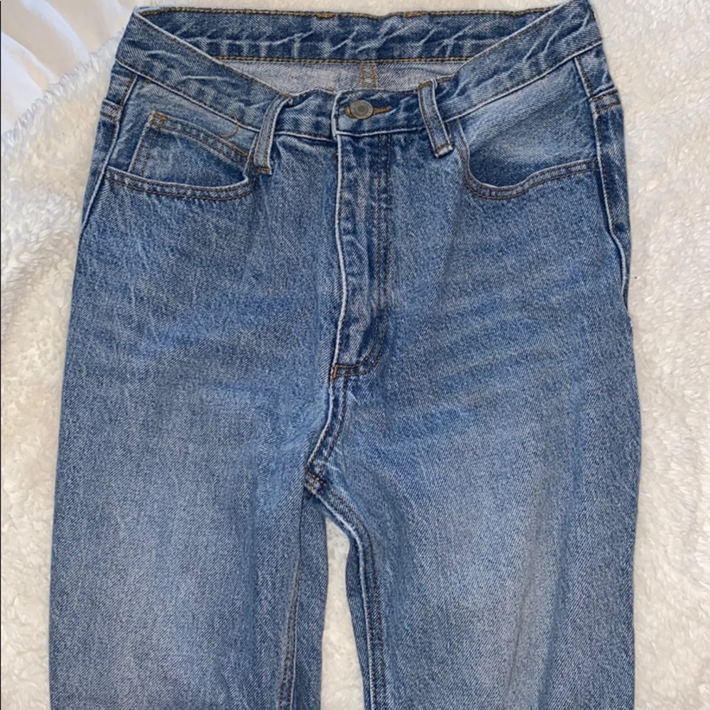 BRANDY MELVILLE CLASSIC JEANS🔅🔅🔅